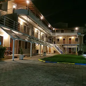 Dolce Italia Hotel Radhimë