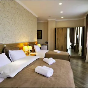 https://sunset-tbilisi-luxury-aparthotel.alltbilisihotels.com