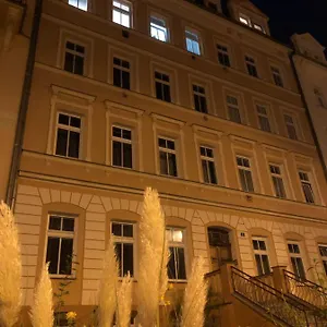 S Krasnou Vyhlidkou Na Imperial Apartament Karlowe Wary